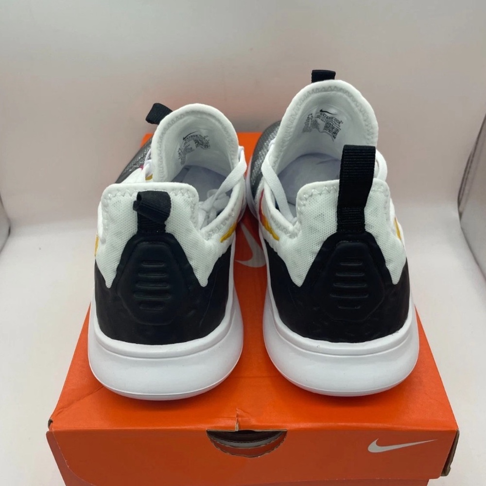 Nike Free TR 8 women’s shoe - Picture 3 of 4